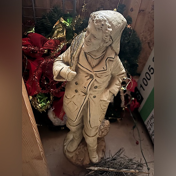 Marwal Chalkware Fisherman vintage